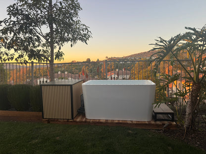 X Tub Cold Plunge with LUX 1.5 HP Chiller & Filtration System